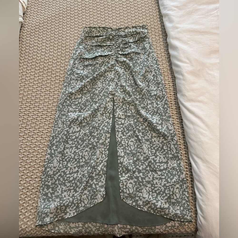 Abercrombie & Fitch Green Midi Skirt